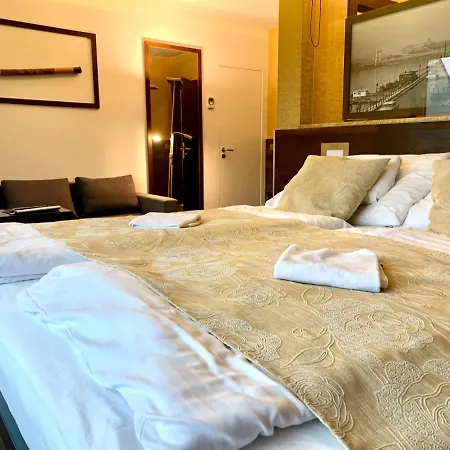 아파트 Parliament Penthouse *