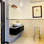 Parliament Penthouse Apartament *