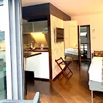 Apartament Parliament Penthouse *