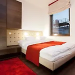 Parliament Penthouse Apartament *