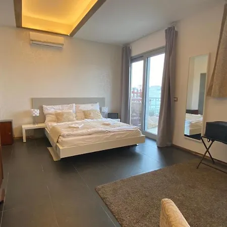 Parliament Penthouse *