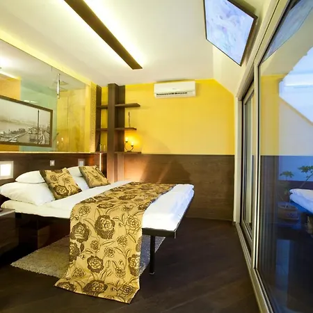 公寓 Parliament Penthouse *