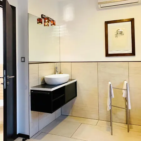 Parliament Penthouse Apartamento *